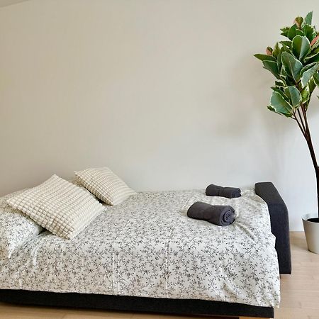 Stylish Schonbrunn Apartments With Free Parking Vienna Esterno foto