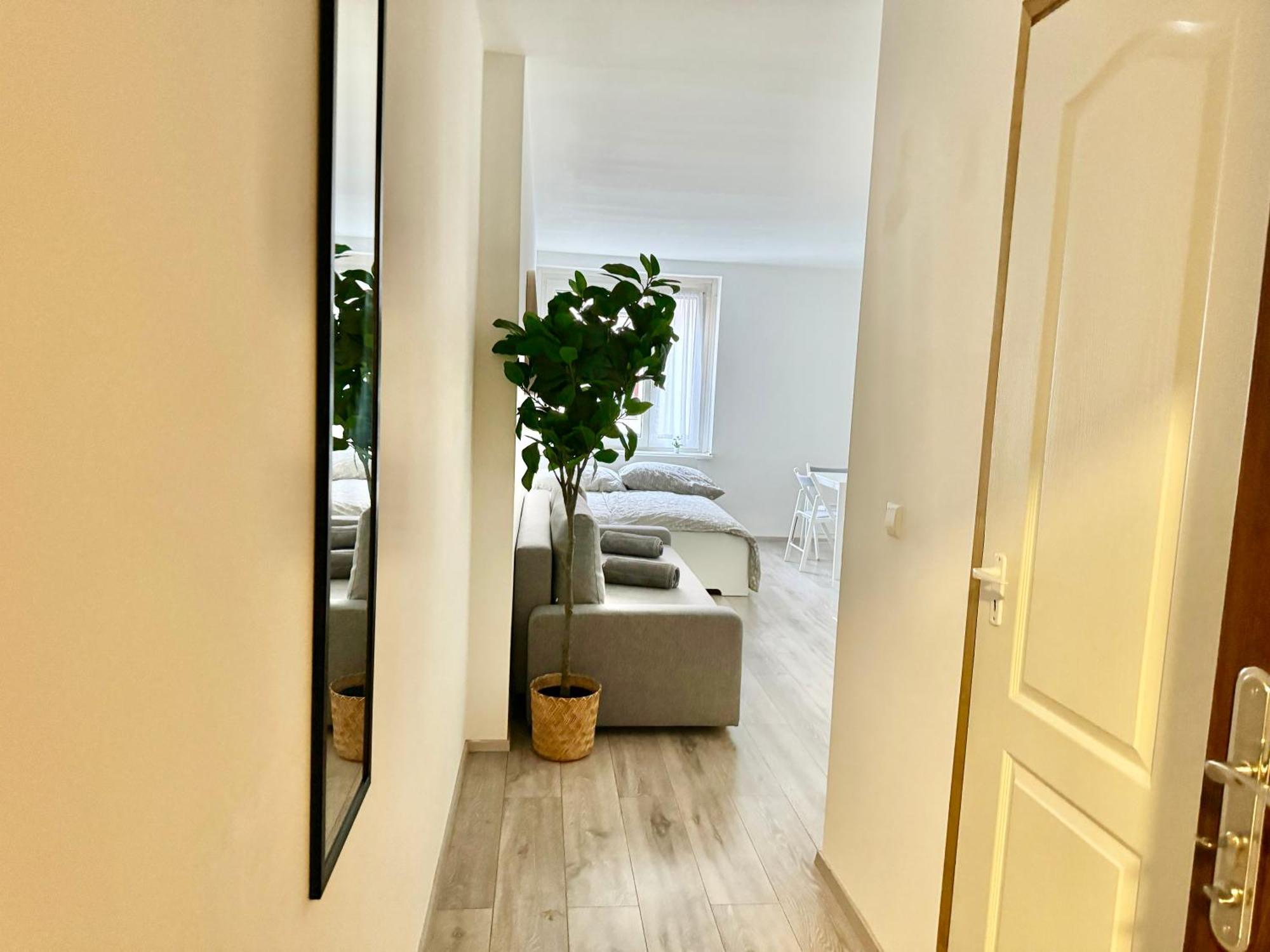 Stylish Schonbrunn Apartments With Free Parking Vienna Esterno foto